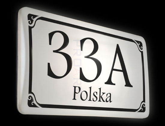 Rectangular illuminated house number with a dusk sensor